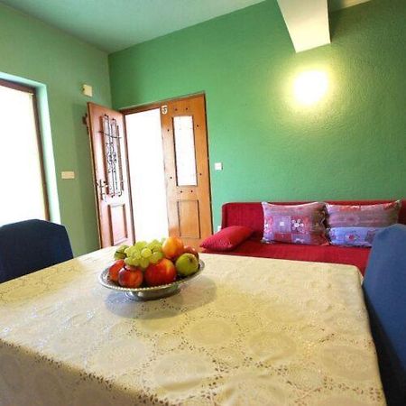 Apartman Dorcic Малинска Экстерьер фото